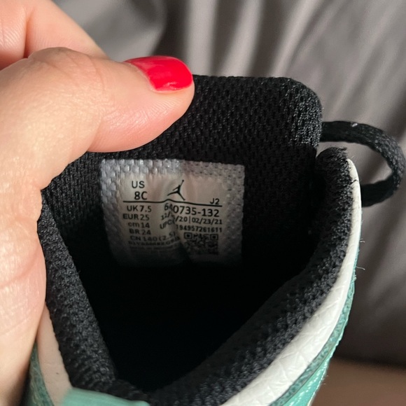 COPY - KIDS JORDAN - Picture 3 of 5